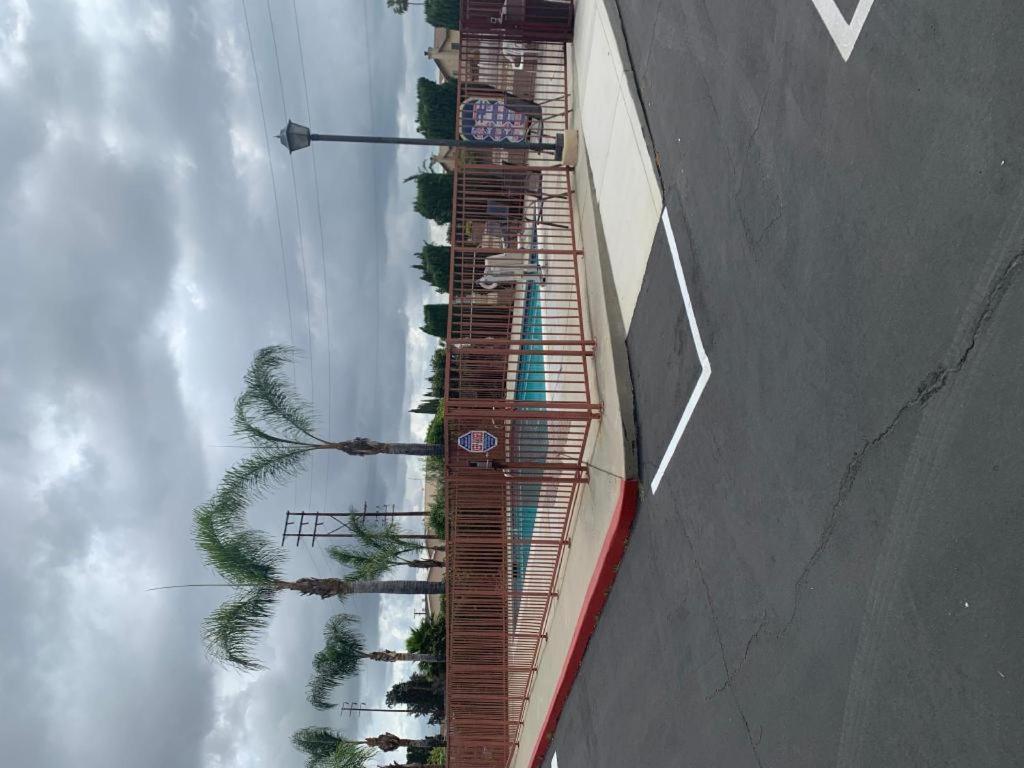 Grand Park Inn Baldwin Park Esterno foto