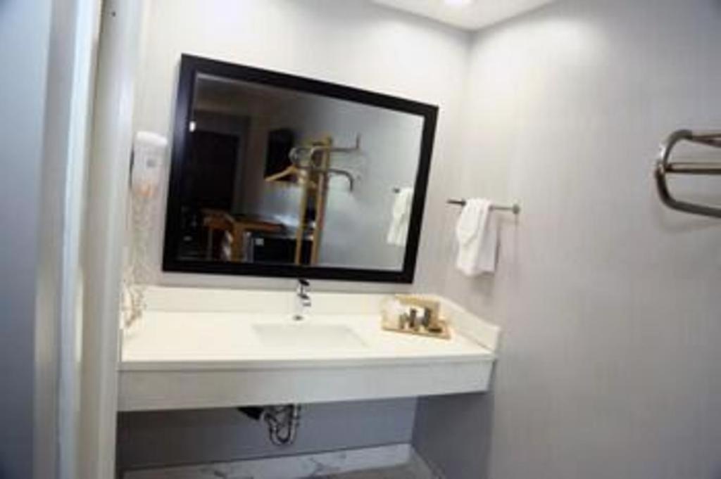 Grand Park Inn Baldwin Park Esterno foto
