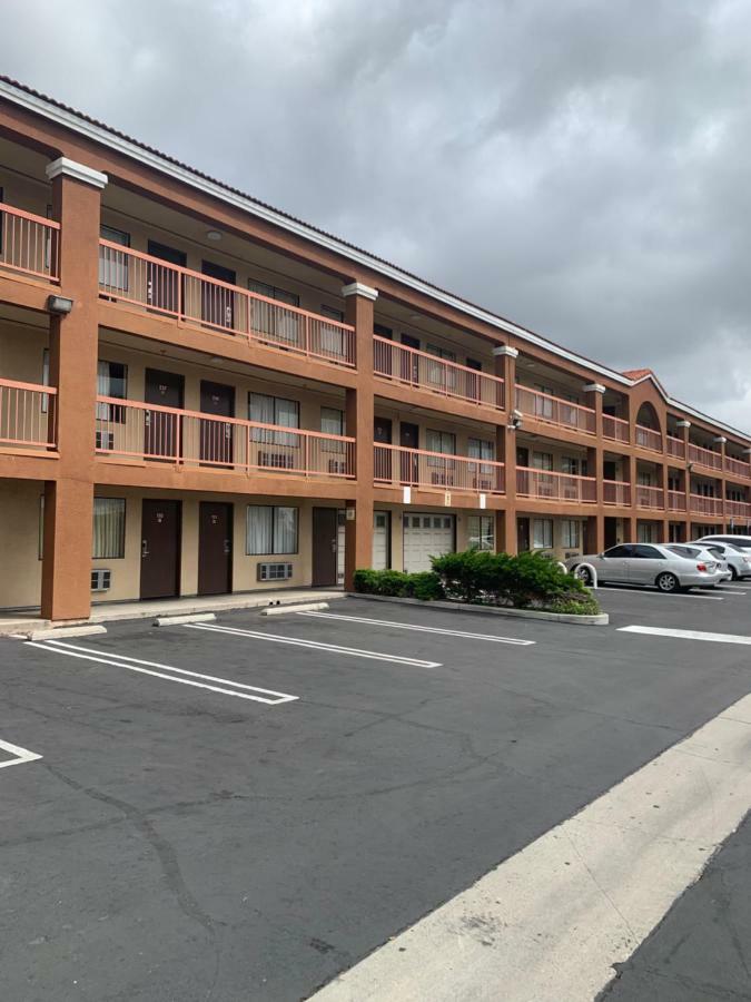 Grand Park Inn Baldwin Park Esterno foto