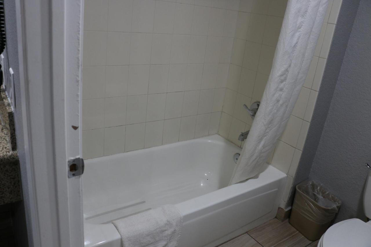 Grand Park Inn Baldwin Park Esterno foto